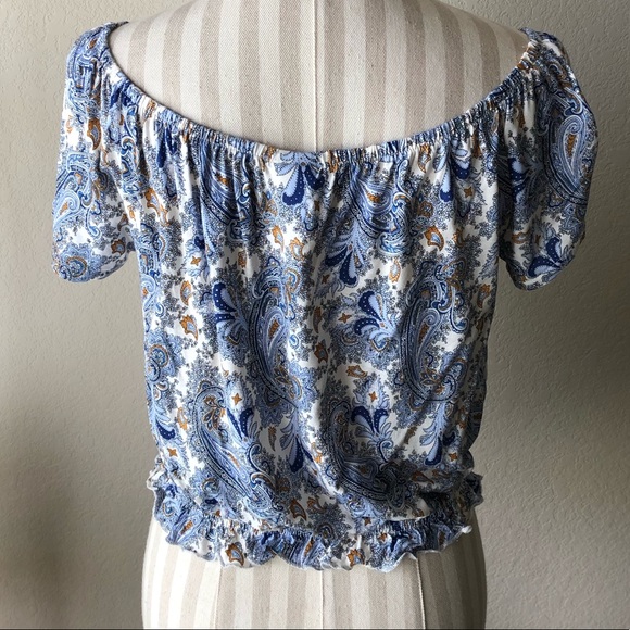 H&M Blue and White Patterned Crop Top - Picture 4 of 7